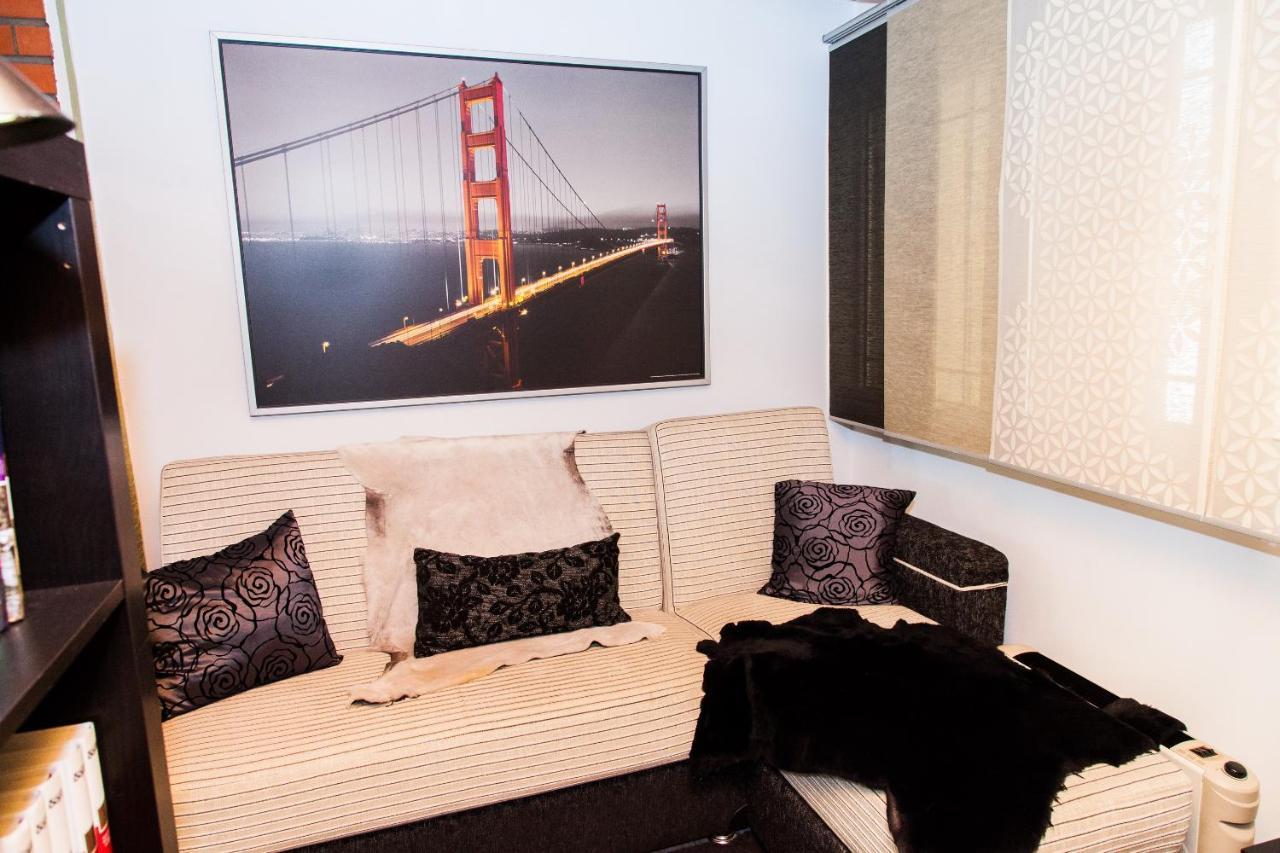 Amazing Apartment With View! Piraeus Bagian luar foto