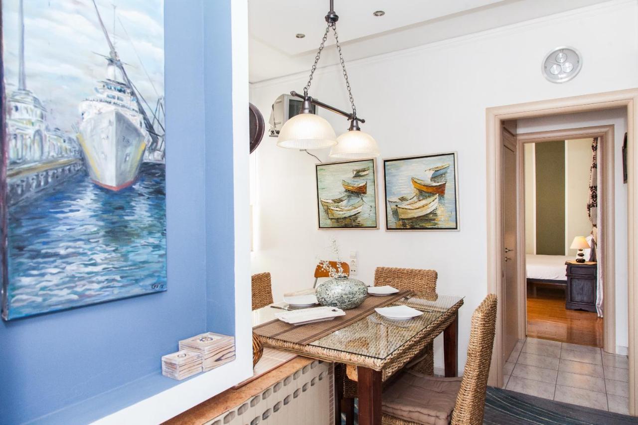 Amazing Apartment With View! Piraeus Bagian luar foto